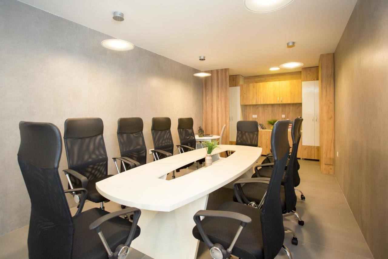 Tilia Hotel Cetinje Ngoại thất bức ảnh