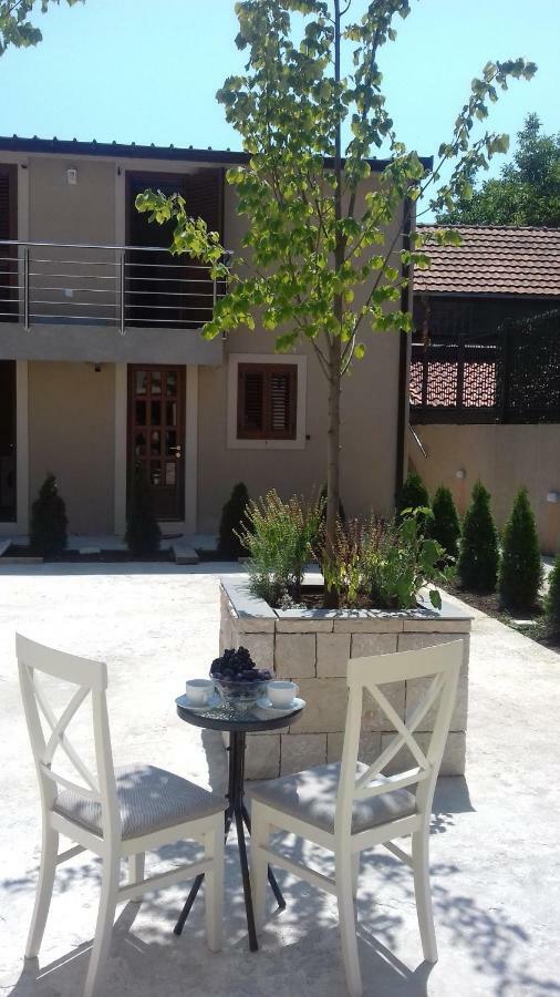 Tilia Hotel Cetinje Ngoại thất bức ảnh
