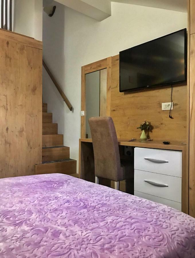 Tilia Hotel Cetinje Ngoại thất bức ảnh